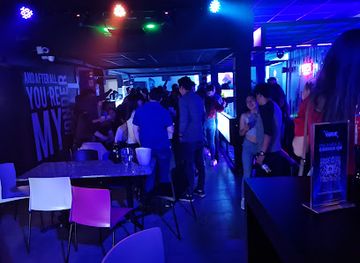 bolivia/cordillera-real/nightclub/wave-club