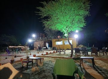 india/gujarat/nightclub/littel-bites-cafe-night-cafe
