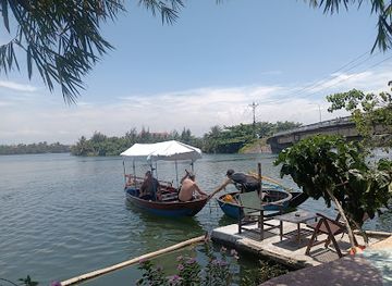 vietnam/hoi-an/cam-thanh-village/nightclub/cham-chi-club