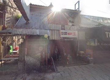 indonesia/bandung/cihampelas/nightclub/well-house