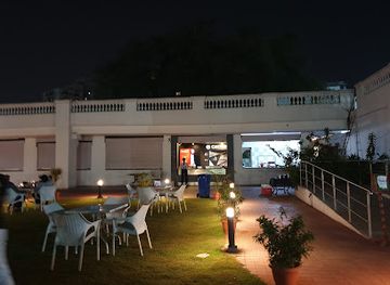 india/hyderabad/charminar/nightclub/open-lounge