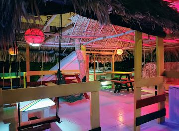 belize/southern-belize-barrier-reef/nightclub/i-and-i-reggae-bar