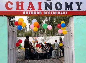 pakistan/skardu/nightclub/chainomy