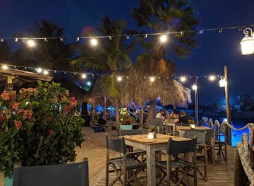 curacao/mambo-beach/nightclub/hemingway