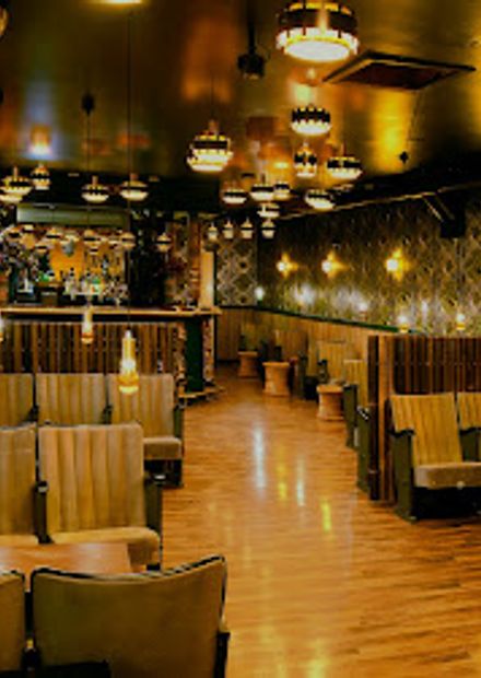 Tahonga Lounge