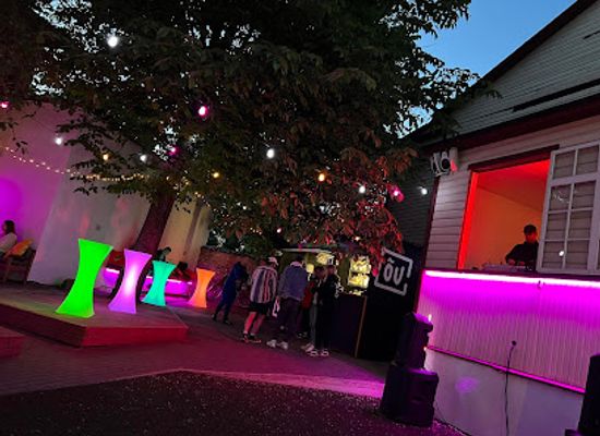 estonia/haapsalu/nightclub/ou