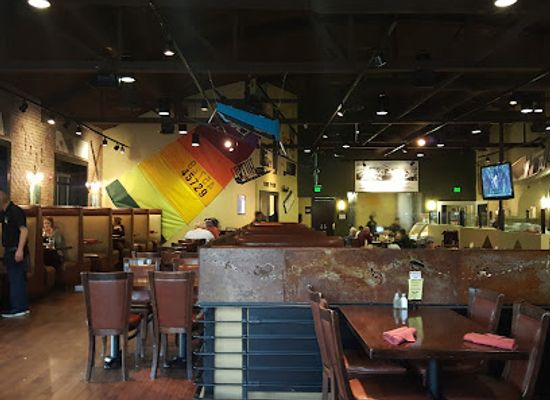 utah/logan/nightclub/the-beehive-pub-grill