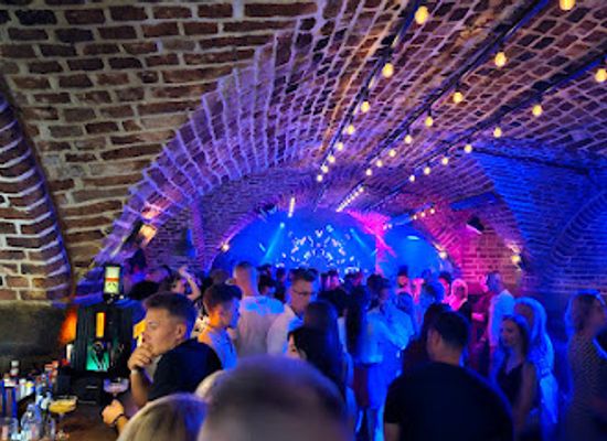 poland/torun/nightclub/hex-club