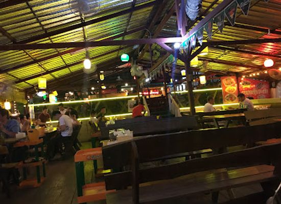 laos/southern-laos/nightclub/samyek-parkpasak-night-club