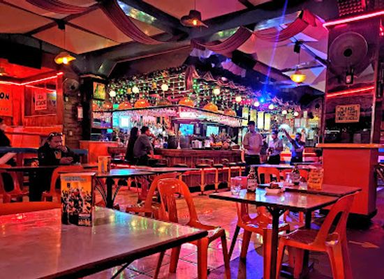 philippines/baguio/camp-john-hay/nightclub/alberto-s-bar