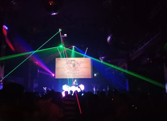 indonesia/raja-ampat/nightclub/starlight-executive-club
