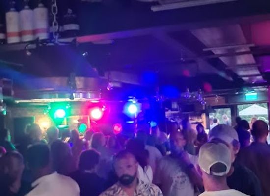 guernsey/st-martin/nightclub/nineteen-bar-grill
