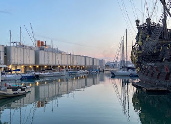 italy/genoa/foce/nightclub/seaside