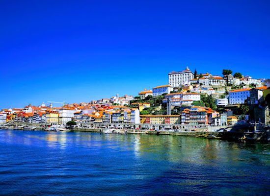 portugal/douro/nightclub/rendez-vous-discoteca