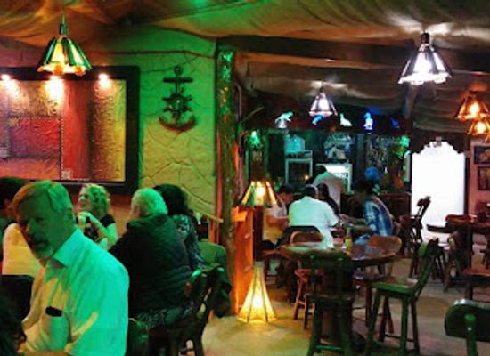 ecuador/puerto-baquerizo-moreno/nightclub/neptunus-club