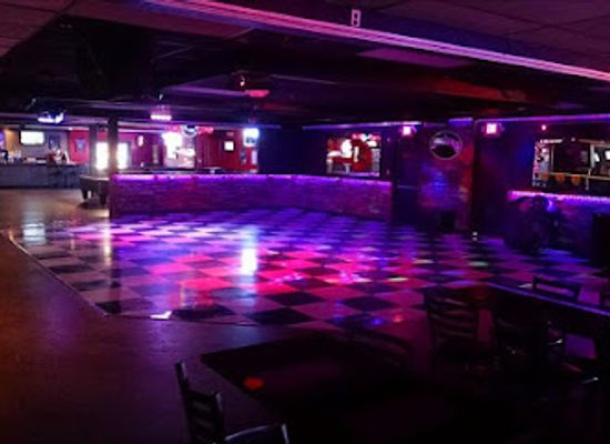 maine/washington-county/nightclub/mixers-nightclub-lounge