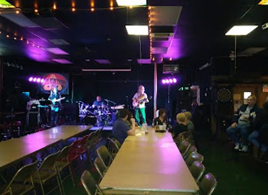wisconsin/sheboygan/nightclub/emmer-s