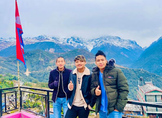 nepal/poon-hill/nightclub/club-catwalk