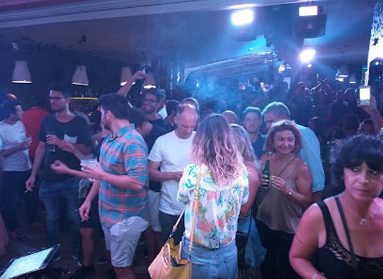 portugal/setubal/nightclub/bar-absurdo