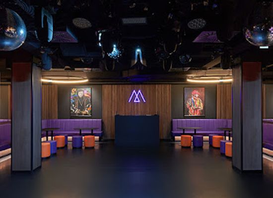 austria/gailtal/nightclub/moon-bar-disco
