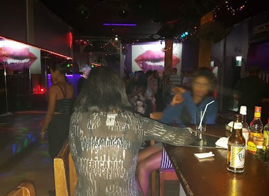 senegal/kedougou/nightclub/discotec-calypso