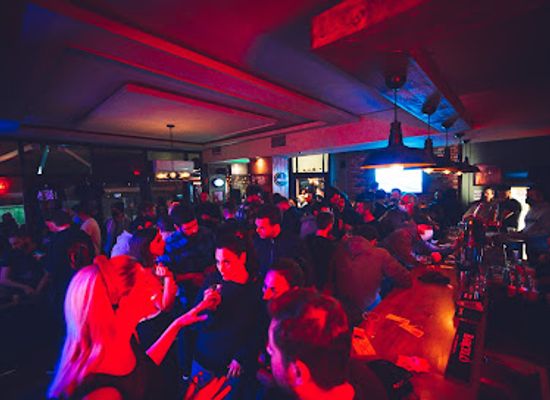 greece/kavala/nightclub/brickwall-pub