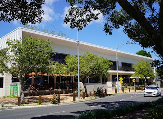 australia/fraser-coast/nightclub/beach-house-hotel