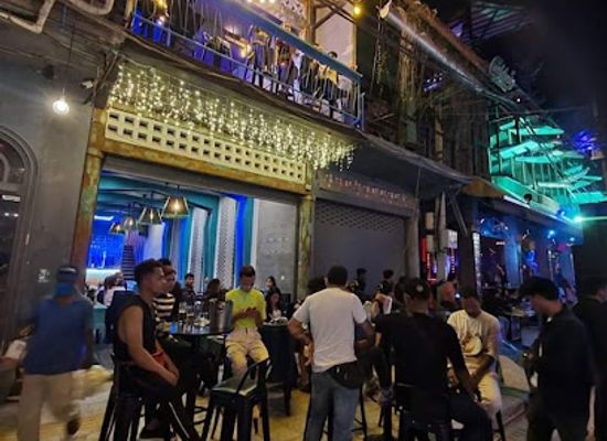 cambodia/siem-reap/nightclub/hanuman-king-restaurant-lounge