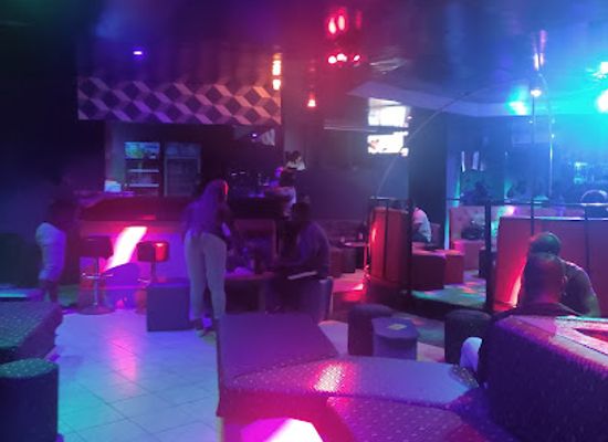 gabon/ivindo-basin/nightclub/glory-night-club