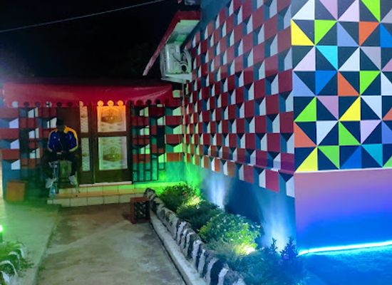 gabon/upper-ogooue-province/nightclub/glory-night-club