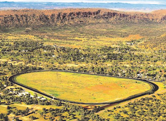 australia/red-centre/nightclub/alice-springs-turf-club