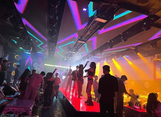 vietnam/quy-nhon/nightclub/kyoto-club-lounge