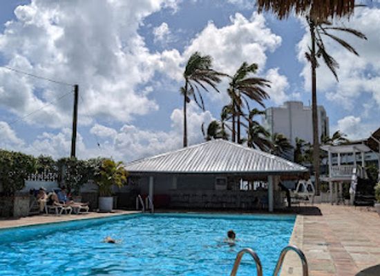 belize/belize-city/queen-s-square/nightclub/baymen-s-tavern