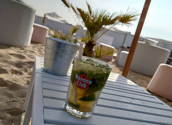 belgium/knokke-heist/nightclub/yssi-s-beach
