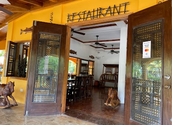 belize/hopkins/nightclub/bahay-fiesta-restaurant-bar