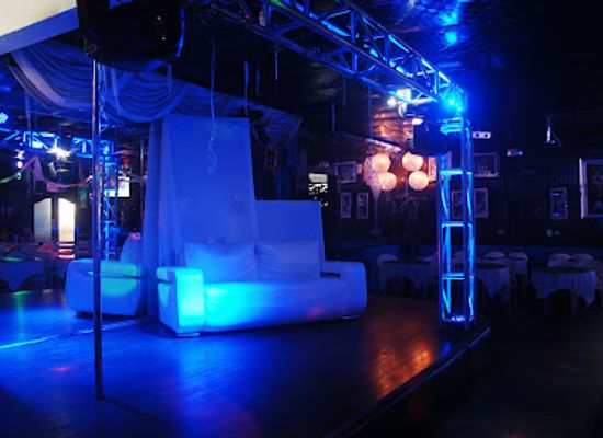 panama/pearl-islands/nightclub/la-nueva-gruta-azul