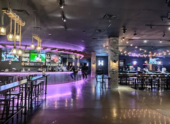 texas/irving/nightclub/hangout-restaurant-sports-club
