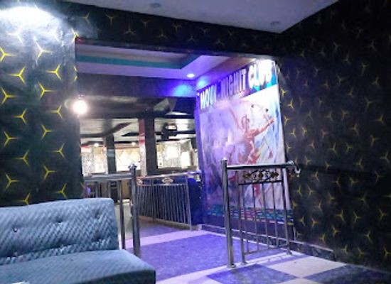 guinea/faranah/nightclub/moov-night-club