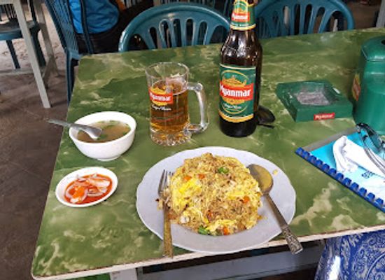 myanmar-burma/kalaw/nightclub/emerald-restaurant
