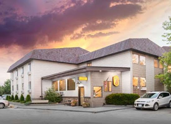 wyoming/johnson-county/nightclub/super-8-by-wyndham-buffalo
