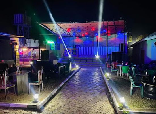 nigeria/kurra-falls/nightclub/hideout-lounge