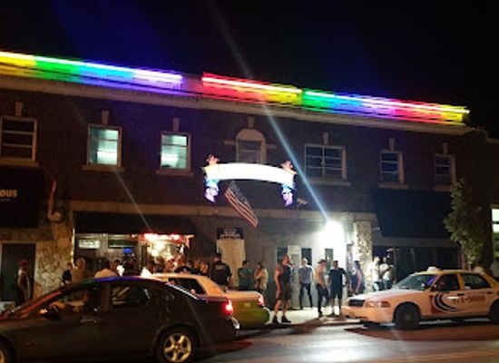 missouri/little-dixie/nightclub/missie-b-s