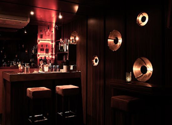 germany/hamburg/eimsbuttel/nightclub/slide-bar-club-cocktails-hamburg-poseldorf