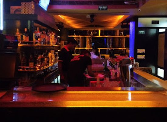 india/delhi/saket/nightclub/excuse-me-boss