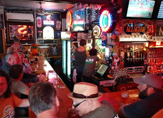 massachusetts/berkshires/nightclub/moe-s-tavern