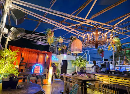 india/mumbai/juhu/nightclub/true-tramm-trunk