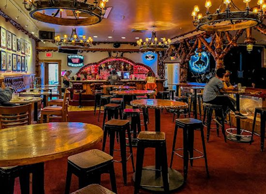 wyoming/jackson-hole/nightclub/million-dollar-cowboy-bar