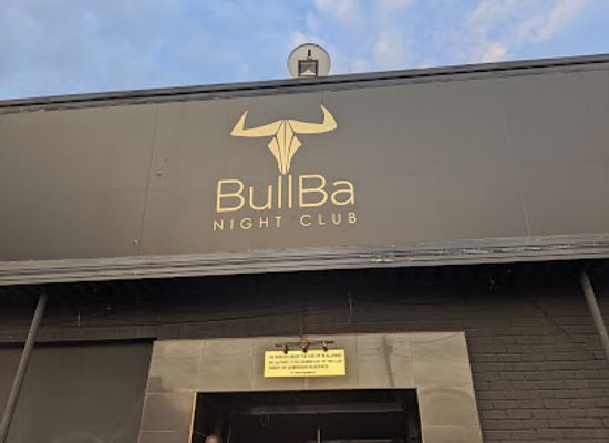eswatini/lubombo/nightclub/bullba