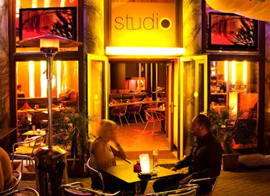 germany/bremen/schnoor/nightclub/studio