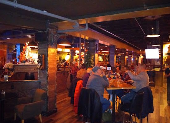 illinois/southern-illinois/nightclub/buckwater-brew-works-and-whiskey-house